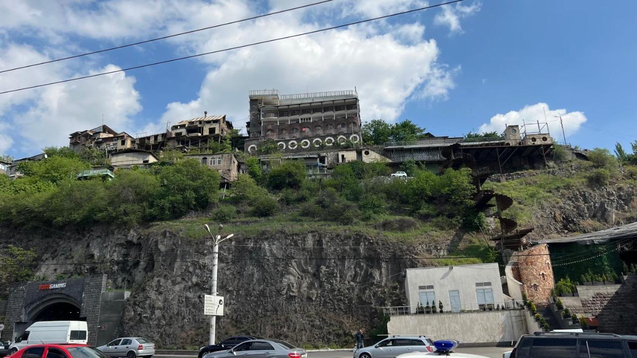 The Hill Guest House Yerevan Exterior photo